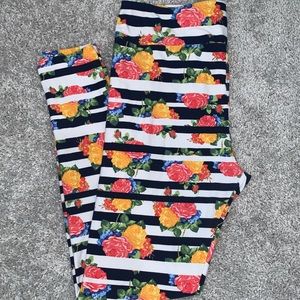 TC roses Lularoe leggings